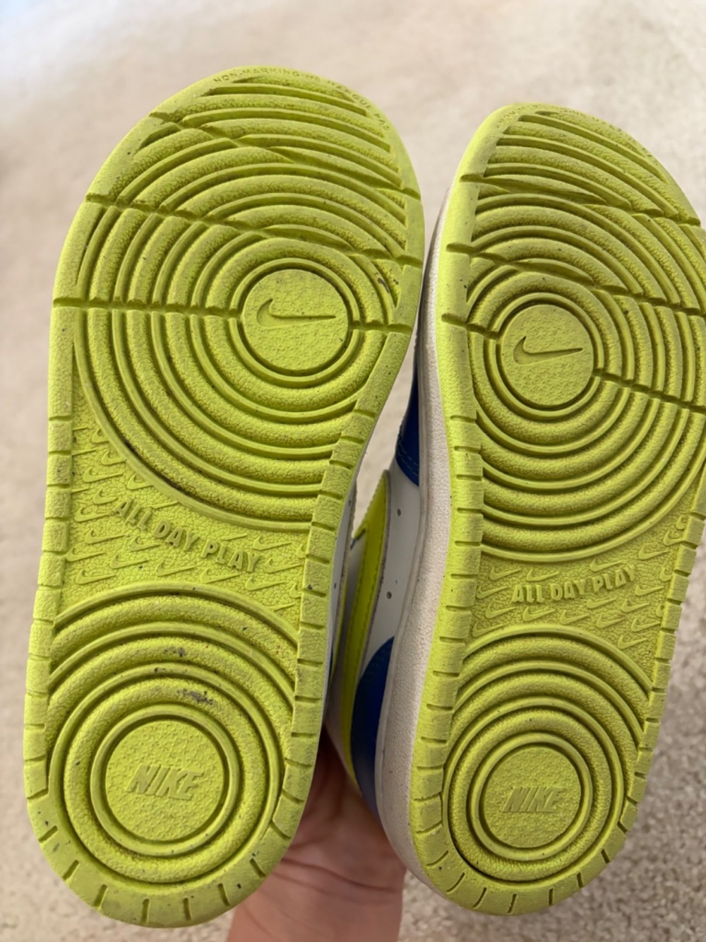 Little boys Nike sneakers - Picture 5 of 5